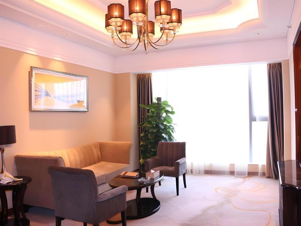 Wyndham Grand Plaza Royale Xianglin Shaoyang Hotell Eksteriør bilde